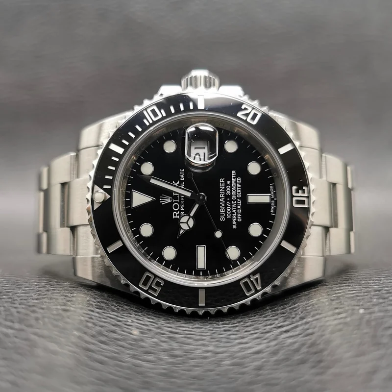 Submariner Date Stainless Steel / Black / Cerachom
