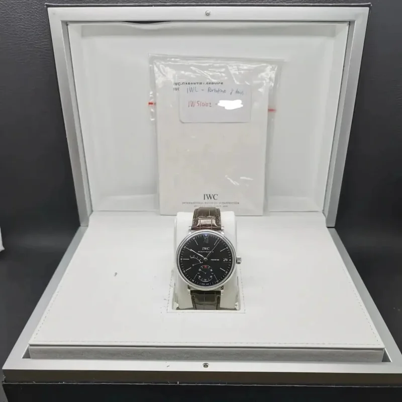 Thumb Portofino Hand-Wound Eight Days Stainless Steel / Black