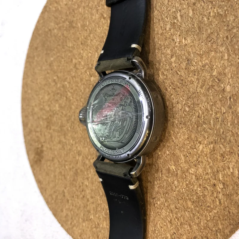 Thumb Pilot Cafe Racer / Ton-Up