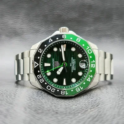 Aquaracer Professional 300 GMT / Stainless Steel / Green - Black
