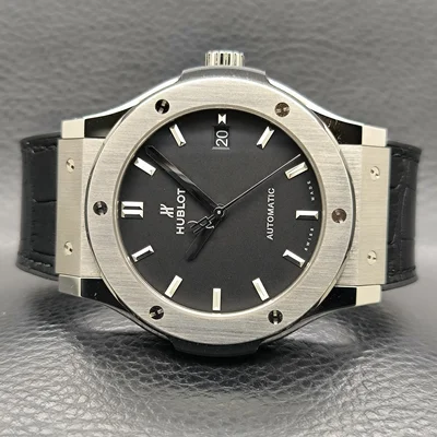 Classic Fusion 45 Titanium / Black