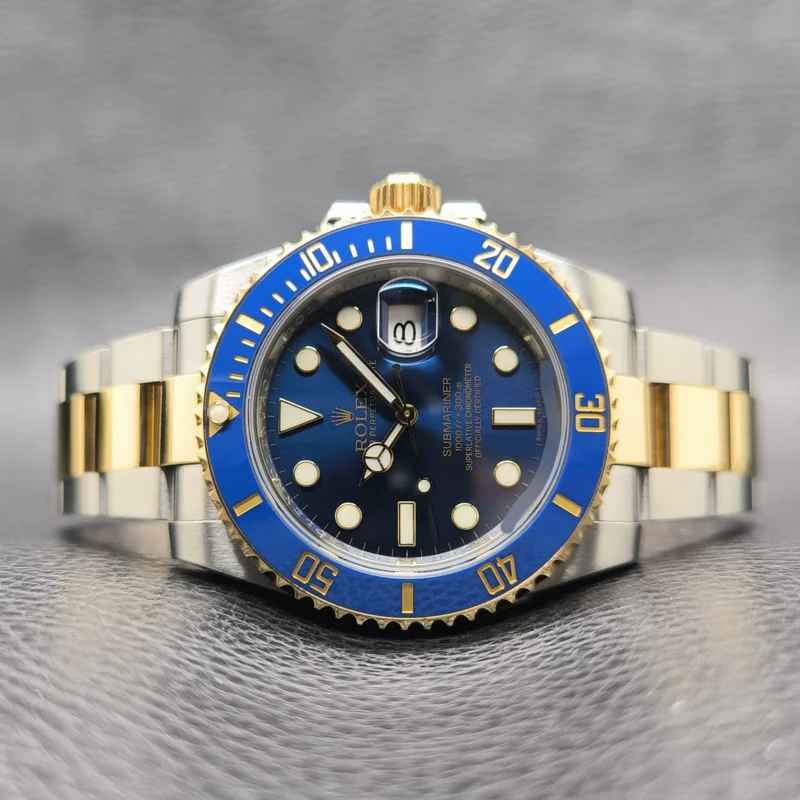 Submariner Date Rolesor / Blue / Cerachrom
