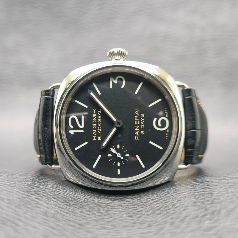 Radiomir Black Seal 8 Days