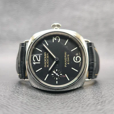 Radiomir Black Seal 8 Days