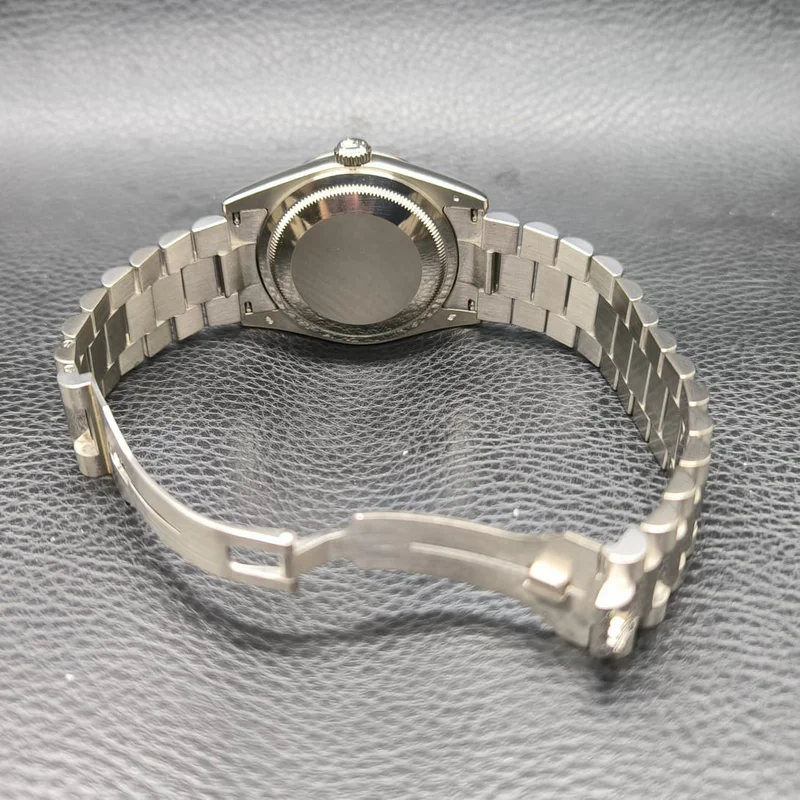 Thumb Day-Date 36 White Gold Fluted / President / Black MOP