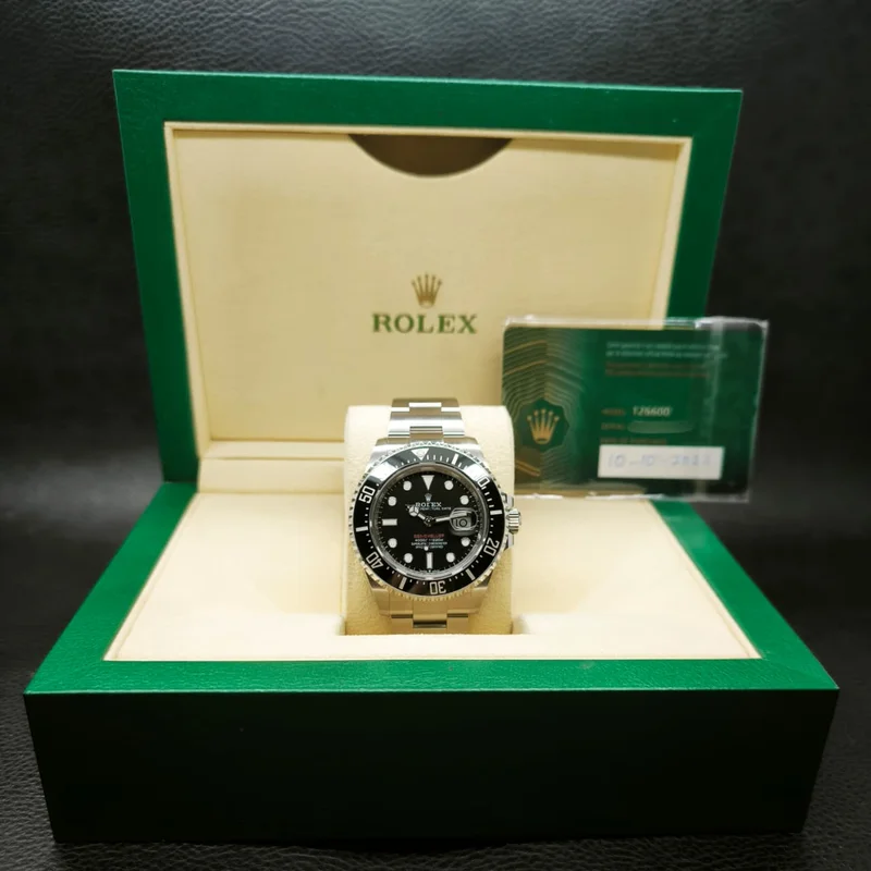 Thumb Sea-Dweller Stainless Steel / Black