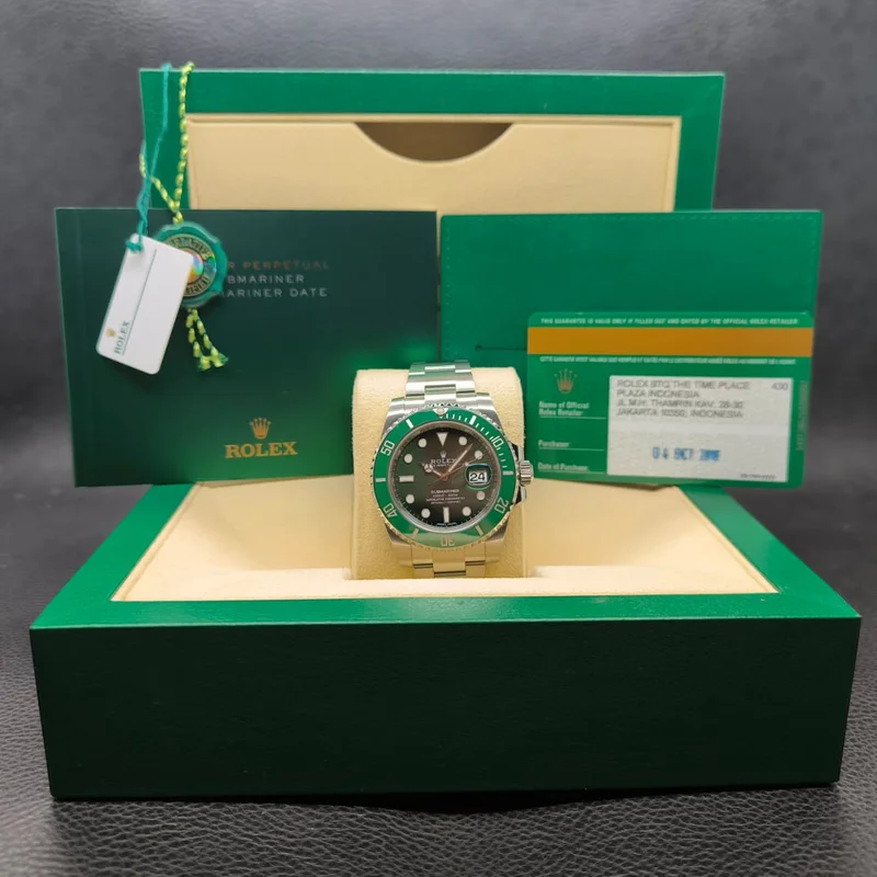 Thumb Submariner Date Stainless Steel / Green / Cerachom