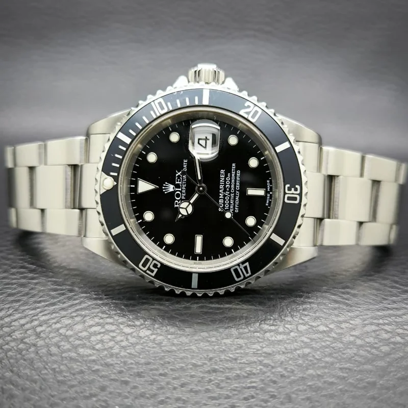Submariner Date 16610 SuperLuminova