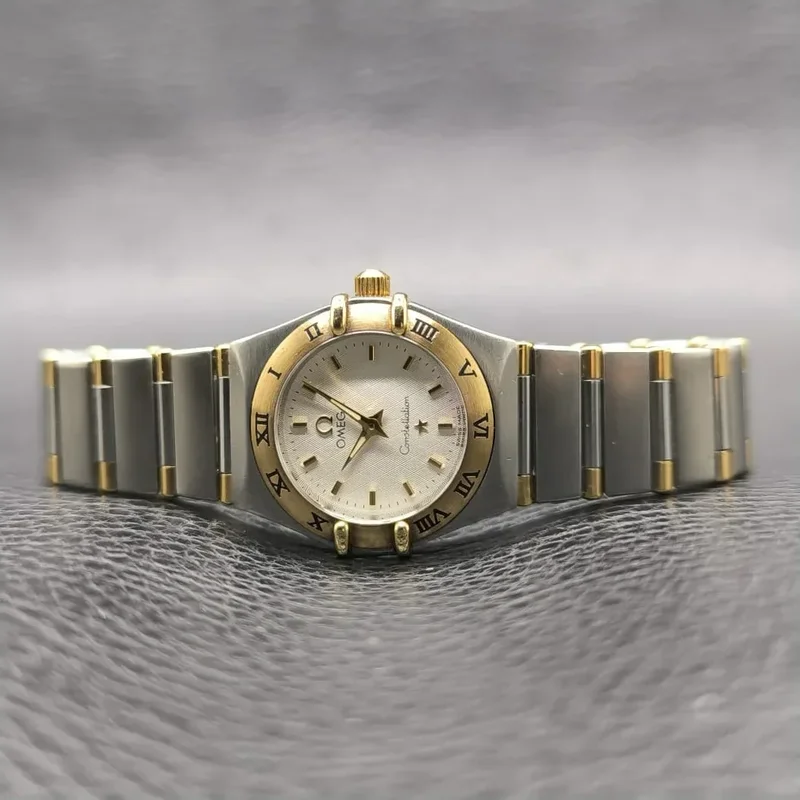 Constellation Quartz 22.5 Stainless Steel / Yellow Gold / Silver