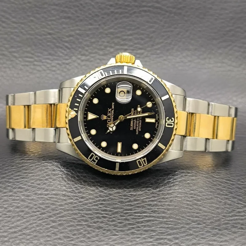 Submariner Date 16613 Black Superluminova