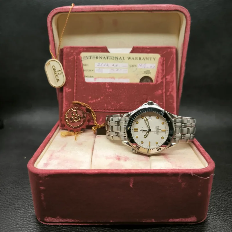 Thumb Seamaster Diver 300M Automatic 41 Stainless Steel / White / Bracelet