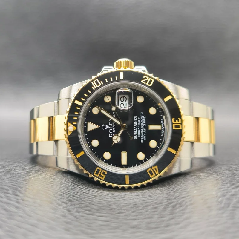 Submariner Date Rolesor / Black / Cerachrom