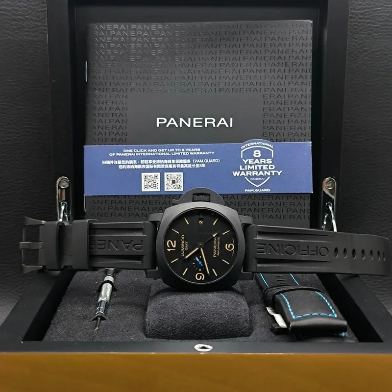 Thumb Luminor 1950 44 3 Days GMT Automatic Ceramic / Black