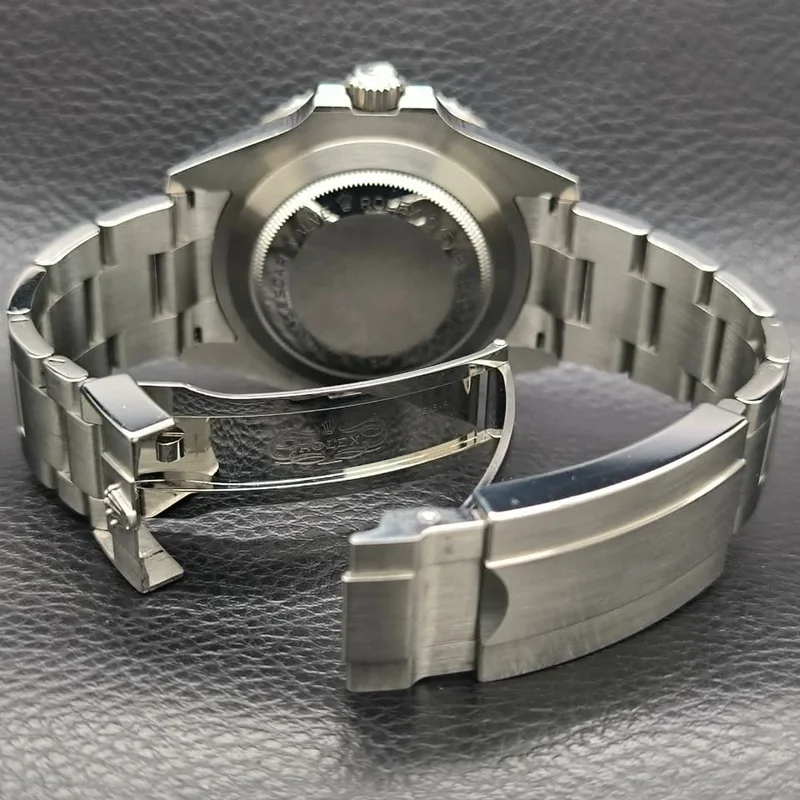 Thumb Sea-Dweller Stainless Steel / Black