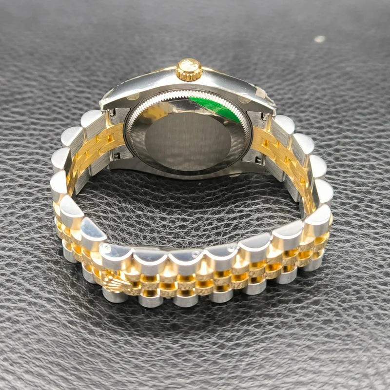 Thumb Datejust 31 Rolesor Yellow Fluted / Jubilee / Black MOP Computer