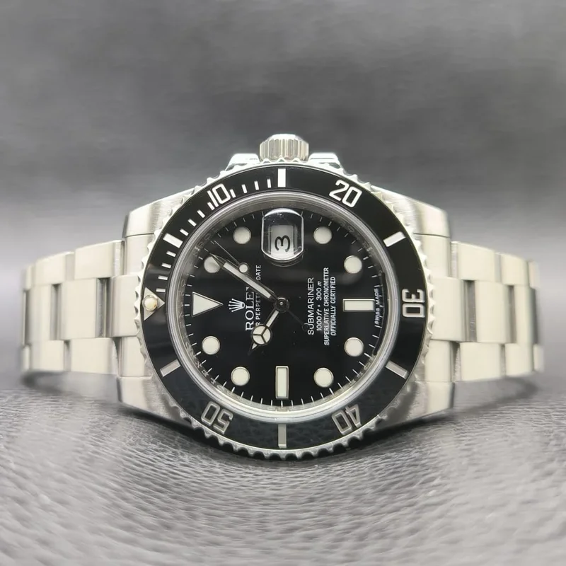 Submariner Date Stainless Steel / Black / Cerachom