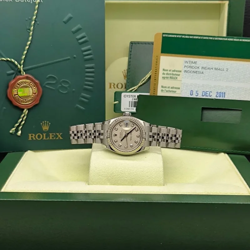 Thumb Lady-Datejust 26 Fluted Silver Diamonds Jubilee
