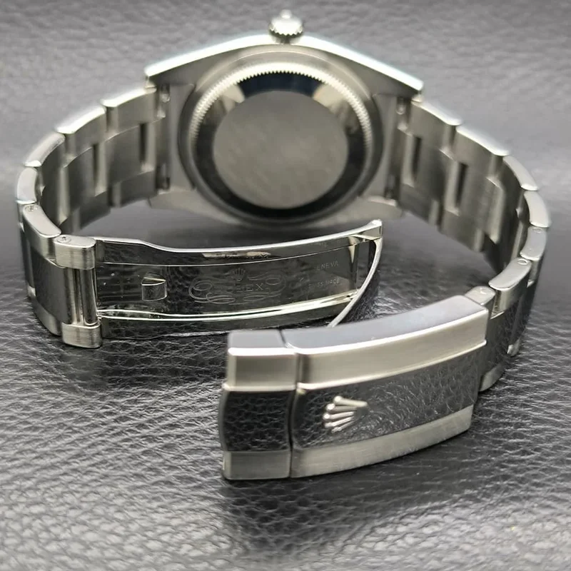 Thumb Datejust 36 Stainless Steel Domed / Oyster / Black Roman