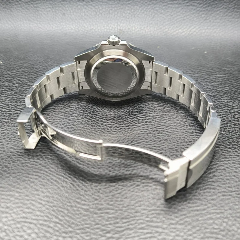 Thumb Submariner Date 41 Stainless Steel / Black / Green Cerachrom