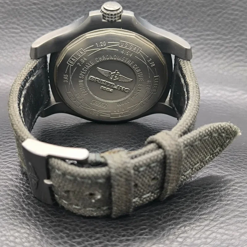 Thumb Avenger Blackbird 48 Black Titanium / Volcano Black / Military / Pin