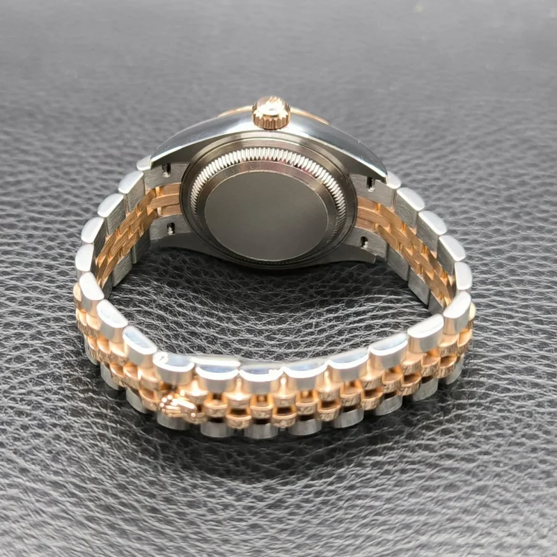 Thumb Lady-Datejust 28 Rolesor Rose Fluted / Jubilee / Chocolate Diamond