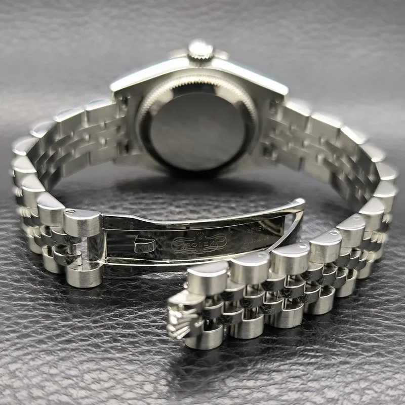 Thumb Lady-Datejust 26 Fluted Black Jubilee