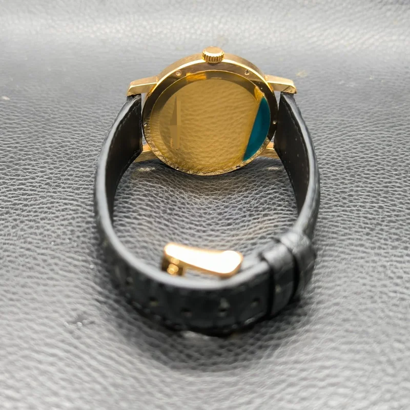 Thumb Classic / Yellow Gold / Automatic