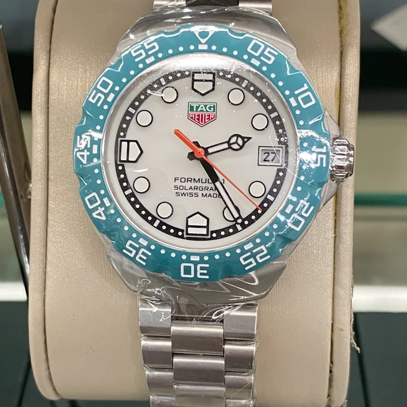 Formula 1 Solargraph 38 Green Bezel / Limited Edition