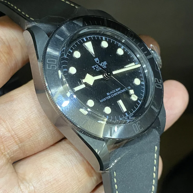 Thumb Black Bay Ceramic