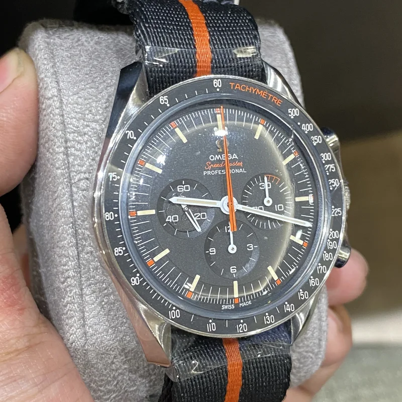 Thumb Speedmaster Professional Moonwatch SpeedyTuesday Ultraman