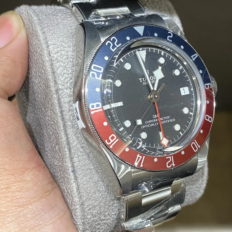 Thumb Black Bay GMT Stainless Steel / Black / Pepsi / Bracelet