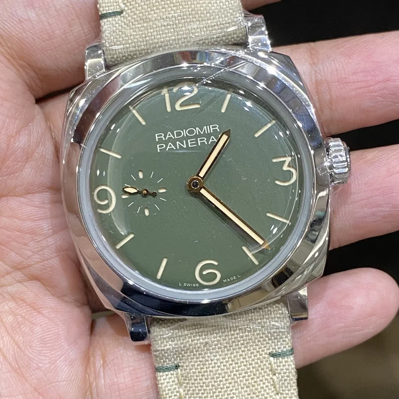 Radiomir 1940 45 3 Days Automatic Stainless Steel / Military Green