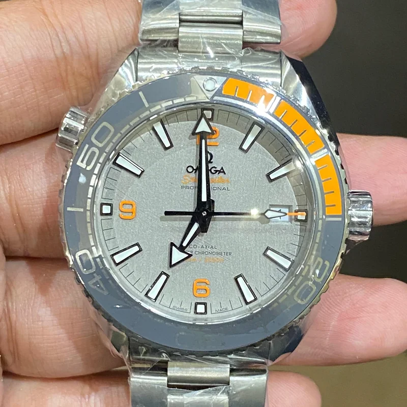 Seamaster Planet Ocean 600M Co-Axial 43.5 Master Chronometer Titanium / Grey / Bracelet