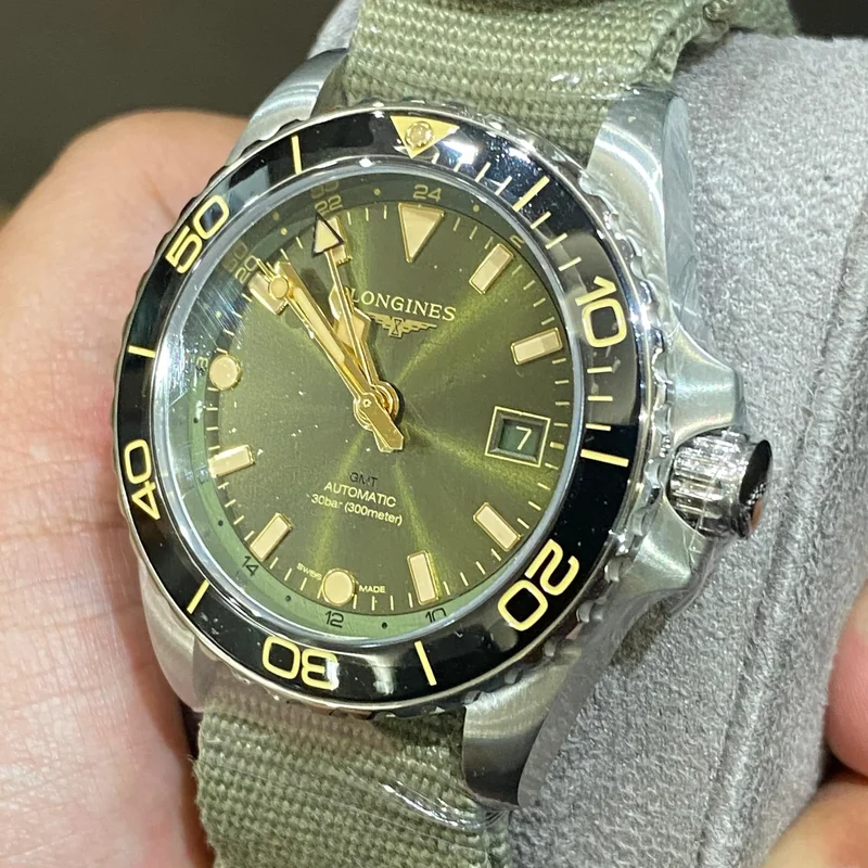 Thumb Hydroconquest GMT 41 Stainless Steel / Green / NATO