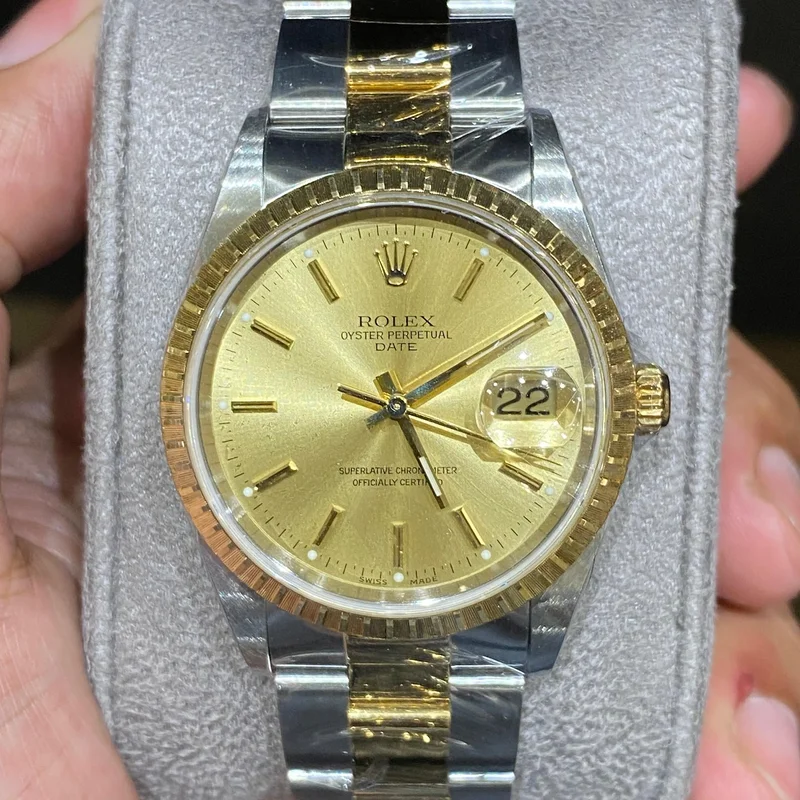 Oyster Perpetual Date 15223