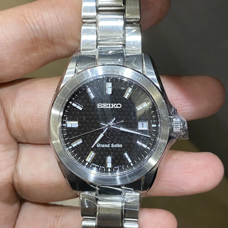 SBGF021 Quartz 38 Stainless Steel / Black