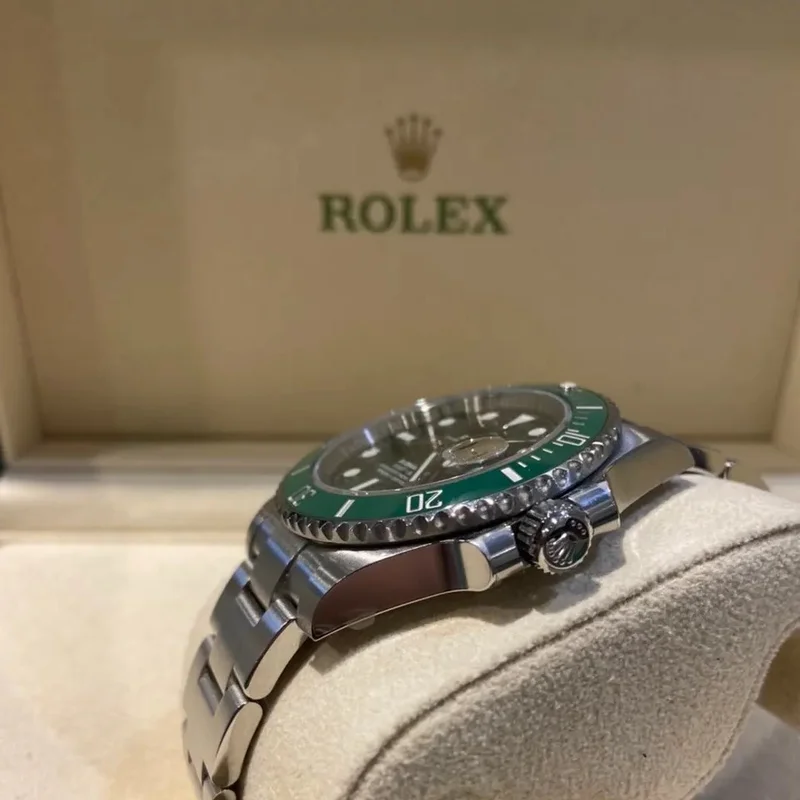 Thumb Submariner Date Stainless Steel / Green / Cerachom