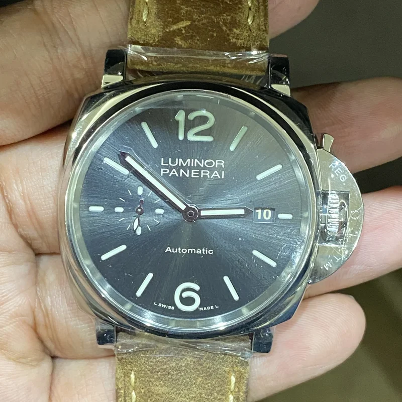 Luminor Due 42 3 Days Date Stainless Steel / Grey