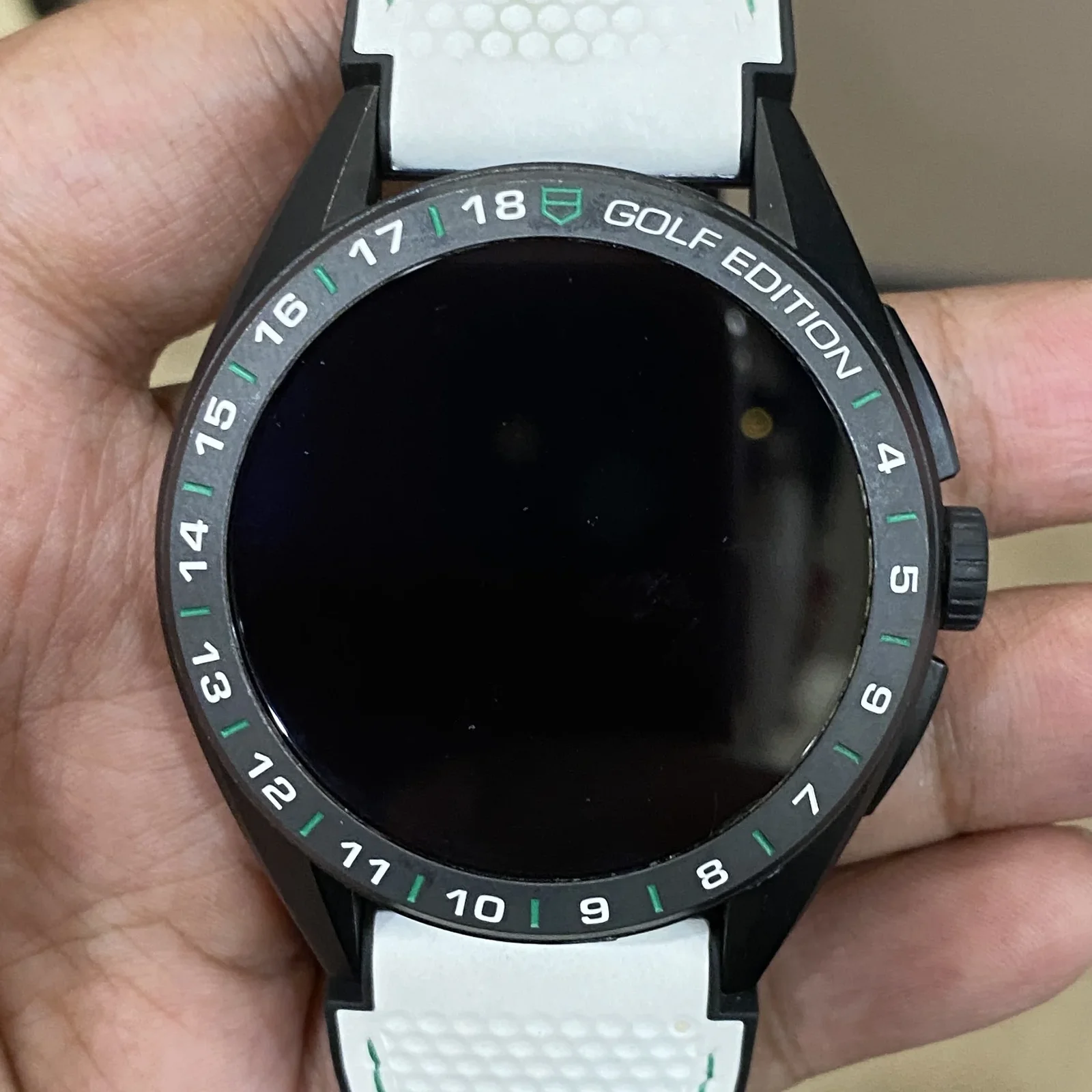 Connected Calibre E4 Golf Edition