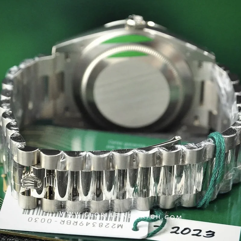 Thumb Day-Date 40 White Gold / Diamond / Green Roman