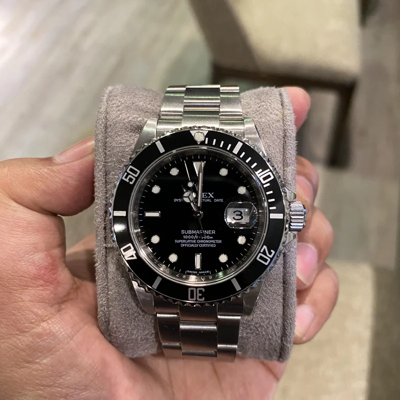 Thumb Submariner Date 16610 SuperLuminova