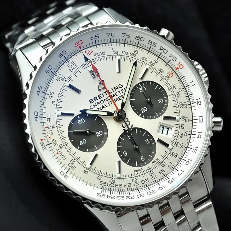 Thumb Navitimer 1 B01 Chronograph 43 Stainless Steel / Silver / Bracelet