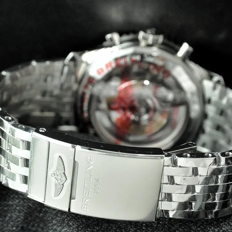 Thumb Navitimer 1 B01 Chronograph 43 Stainless Steel / Silver / Bracelet