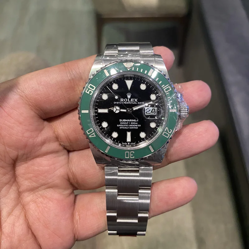 Thumb Submariner Date 41 Stainless Steel / Black / Green Cerachrom