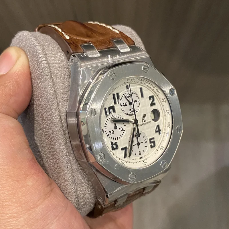 Thumb Royal Oak Offshore Safari