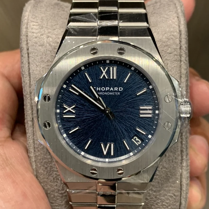 Alpine Eagle 41 Stainless Steel / Blue