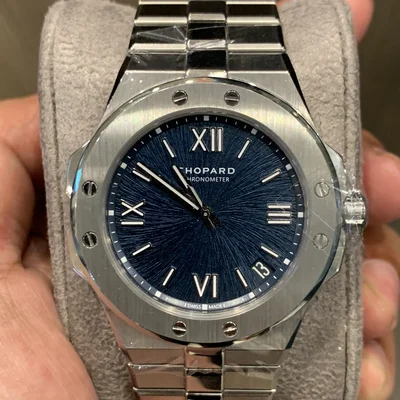 Alpine Eagle 41 Stainless Steel / Blue