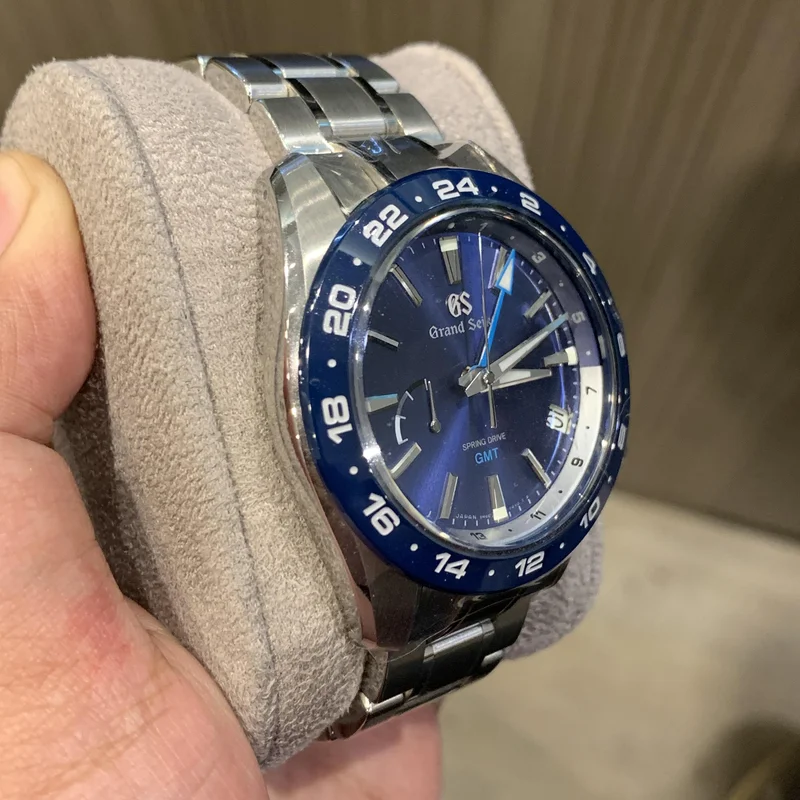 Thumb Spring Drive GMT SBGE255 Blue