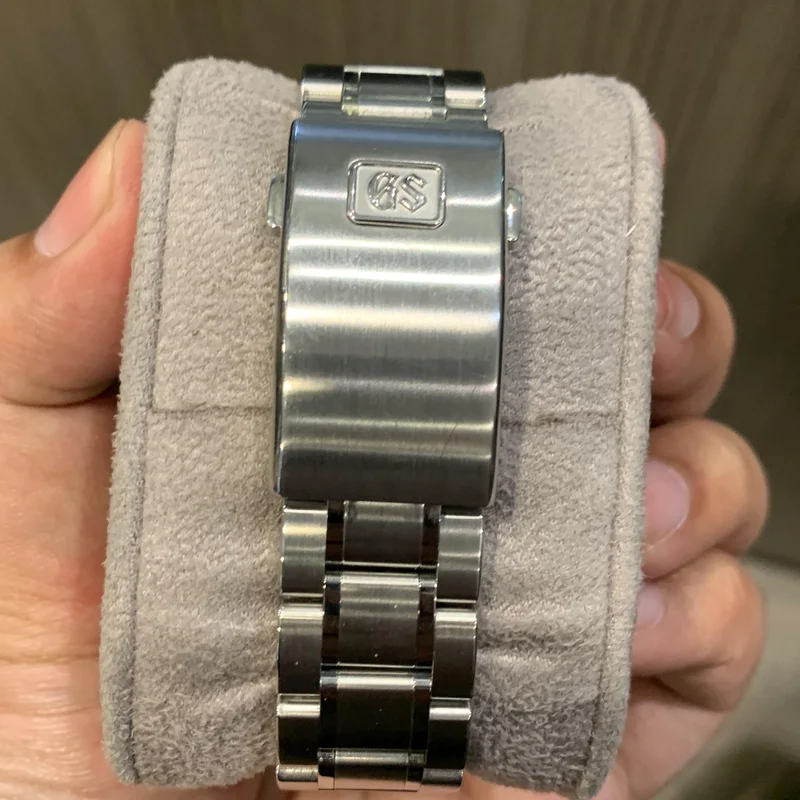 Thumb Spring Drive GMT SBGE255 Blue