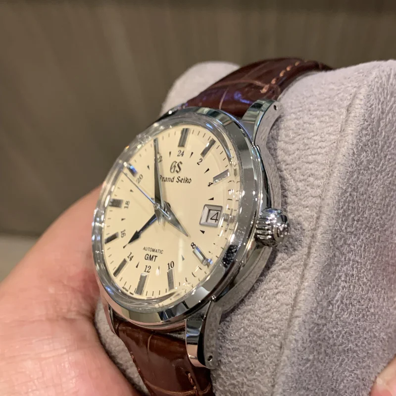 Thumb Automatic Hi Beat 36000 GMT Stainless Steel / Silver / Strap